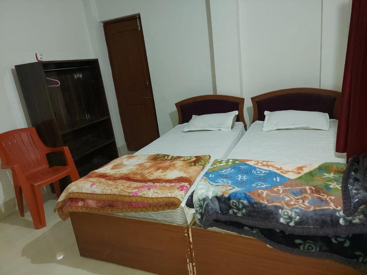 Rama Guest House Bodh Gaya Exteriör bild