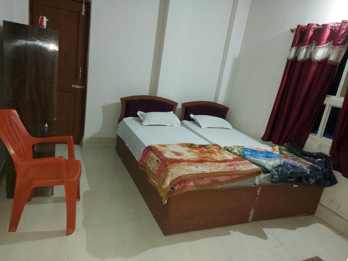 Rama Guest House Bodh Gaya Exteriör bild