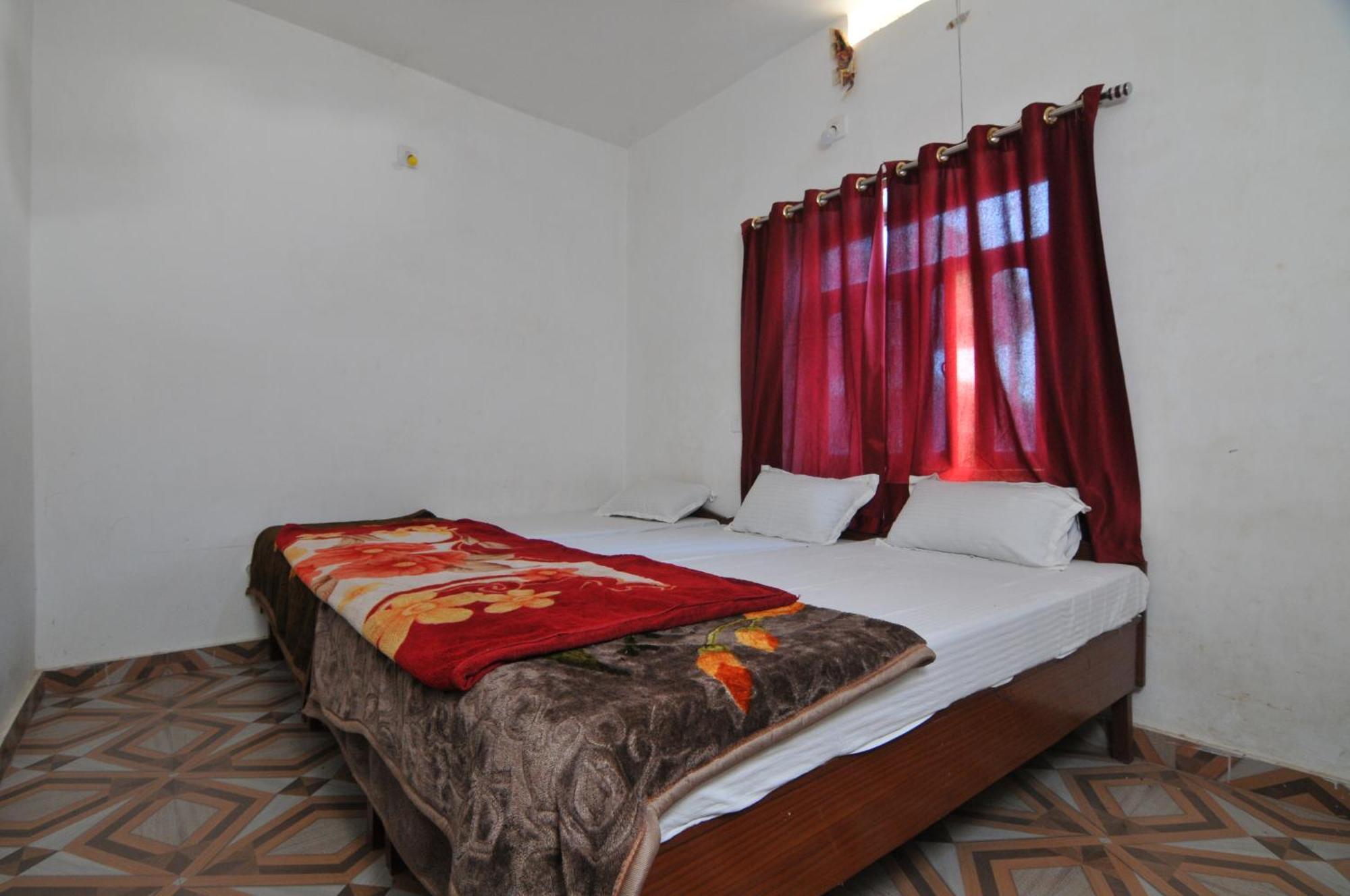 Rama Guest House Bodh Gaya Exteriör bild