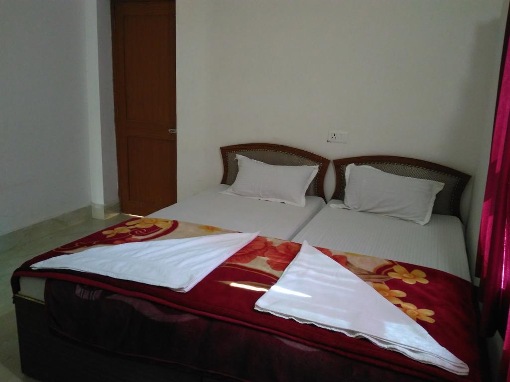 Rama Guest House Bodh Gaya Exteriör bild