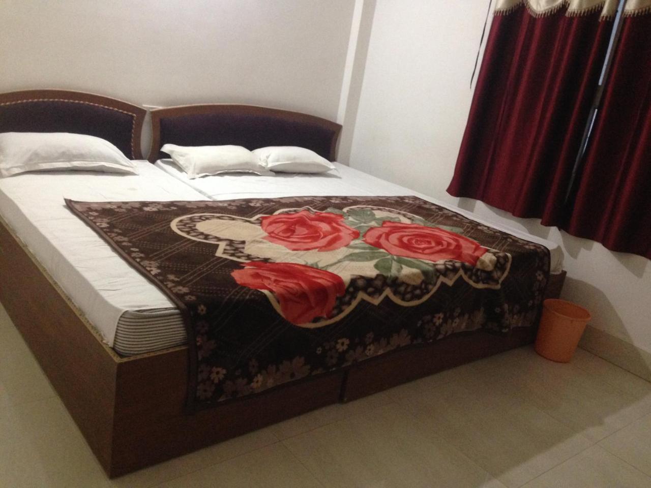 Rama Guest House Bodh Gaya Exteriör bild